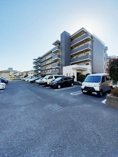 昭島コートエレガンスＦ 駐車場