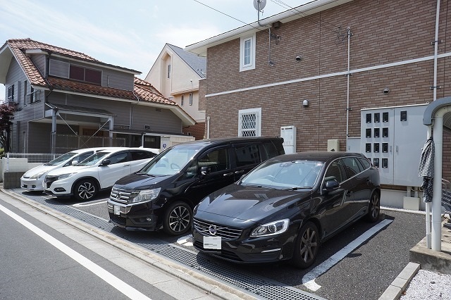 アニメート東所沢 駐車場