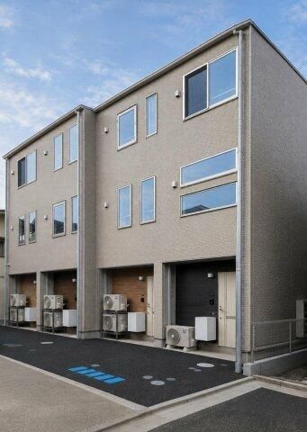 カルカソンヌ立川 外観