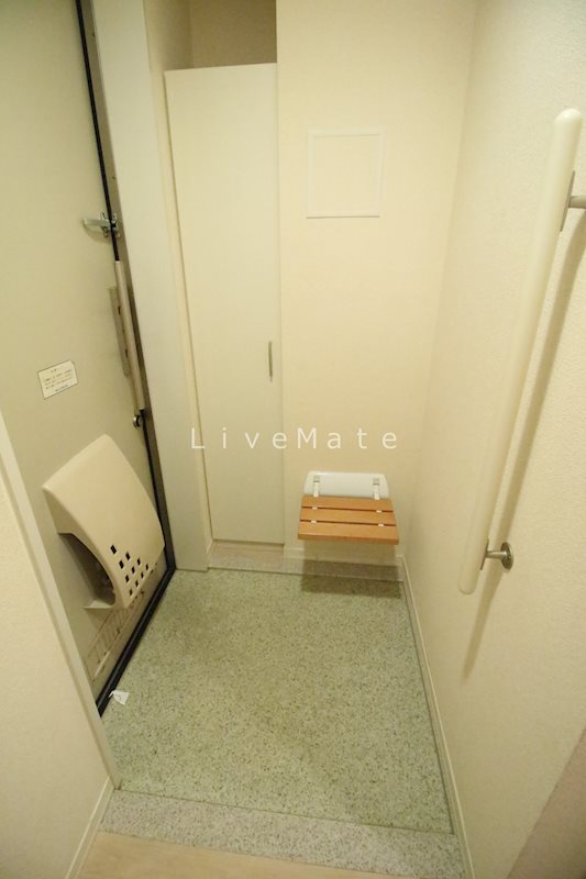ベレタ歌敷山 玄関