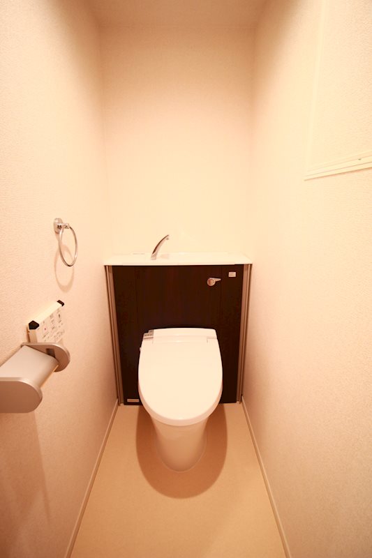 イーストブルー六番館 トイレ