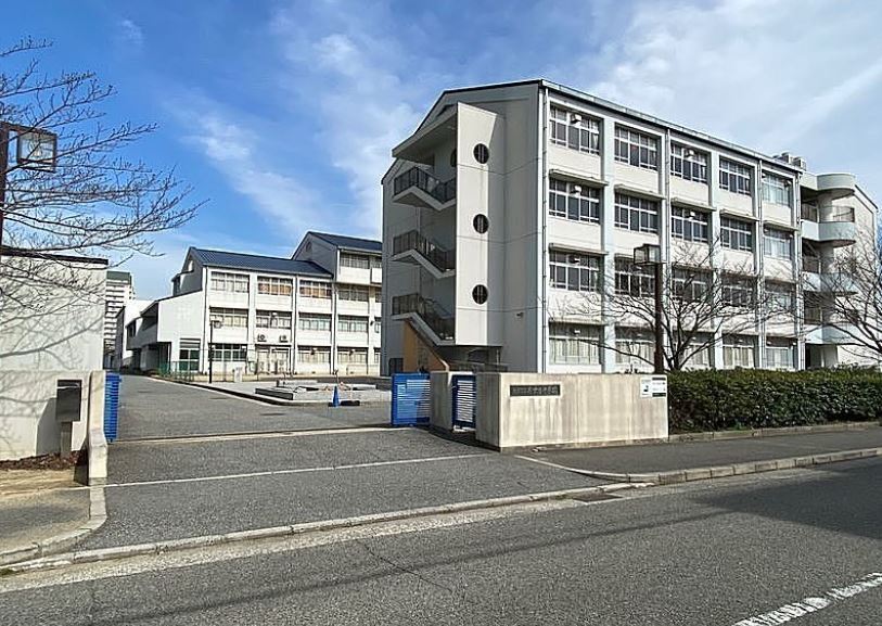 アートプラザ神戸西 中学校
