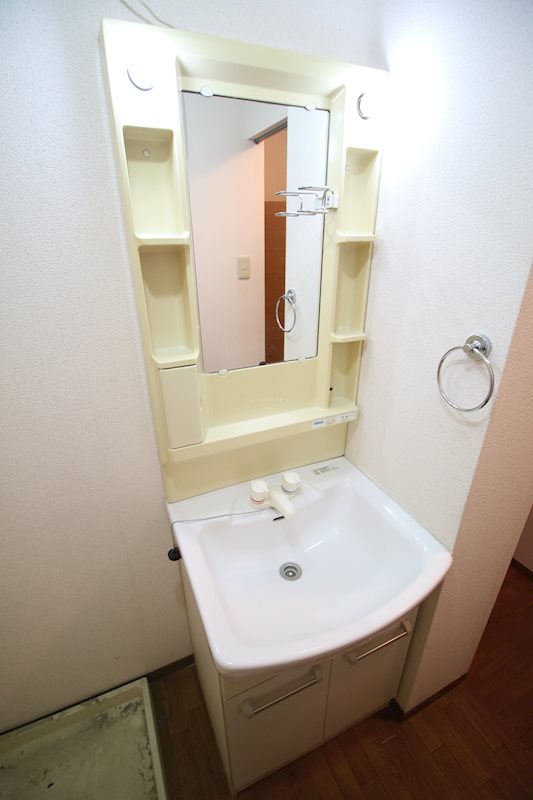 セゾン東須磨 洗面所