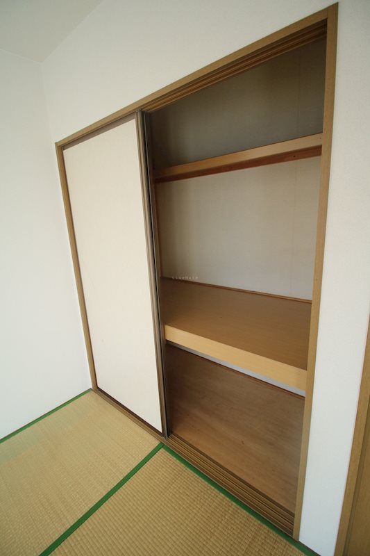 エステリーオD棟 収納