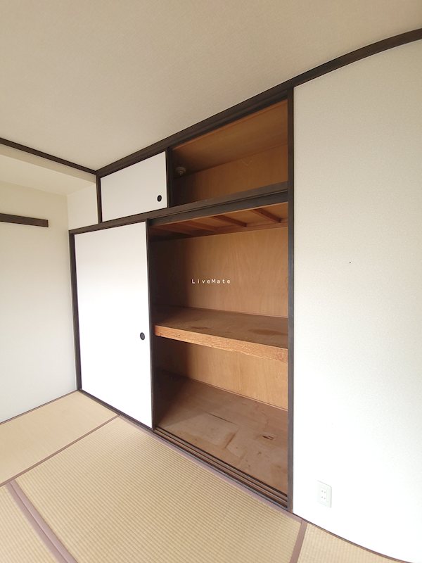 ガーデンハイツ桃山台弐番館 収納