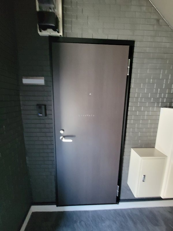 リブレメゾン西明石南町Ⅰ エントランス