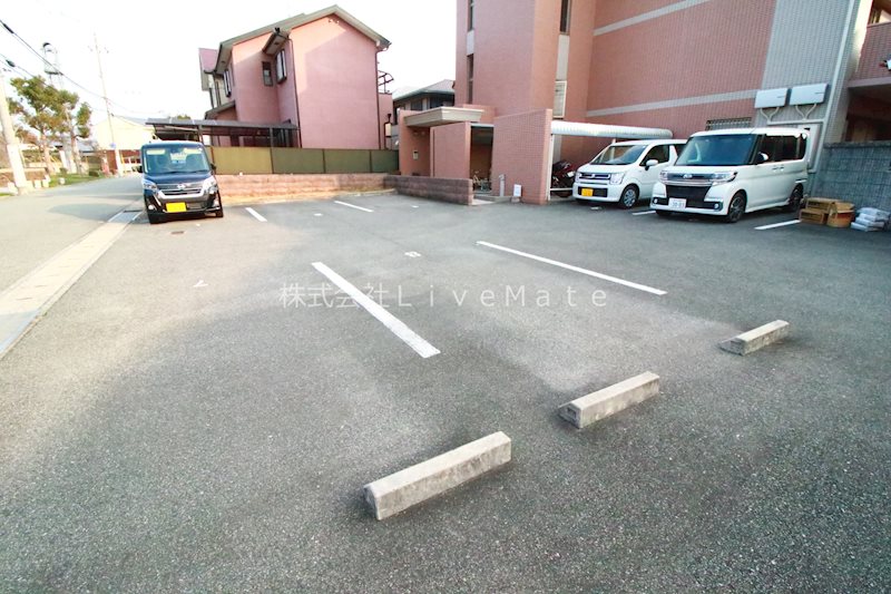 グランデージー 駐車場