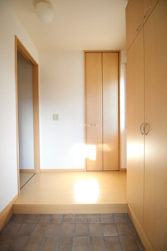多井畑南町戸建賃貸D棟 玄関