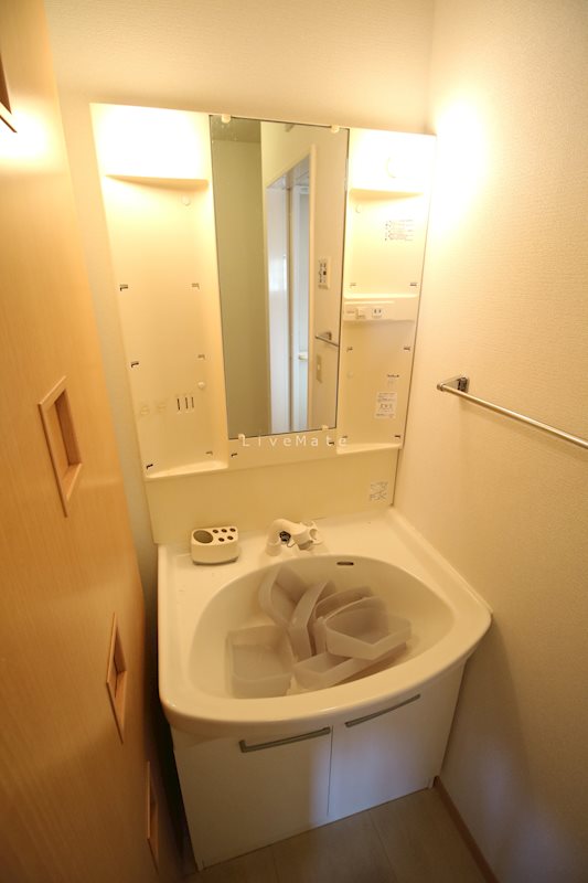 多井畑南町戸建賃貸D棟 洗面所