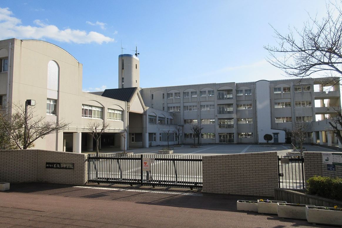神戸市垂水区清水が丘戸建 中学校