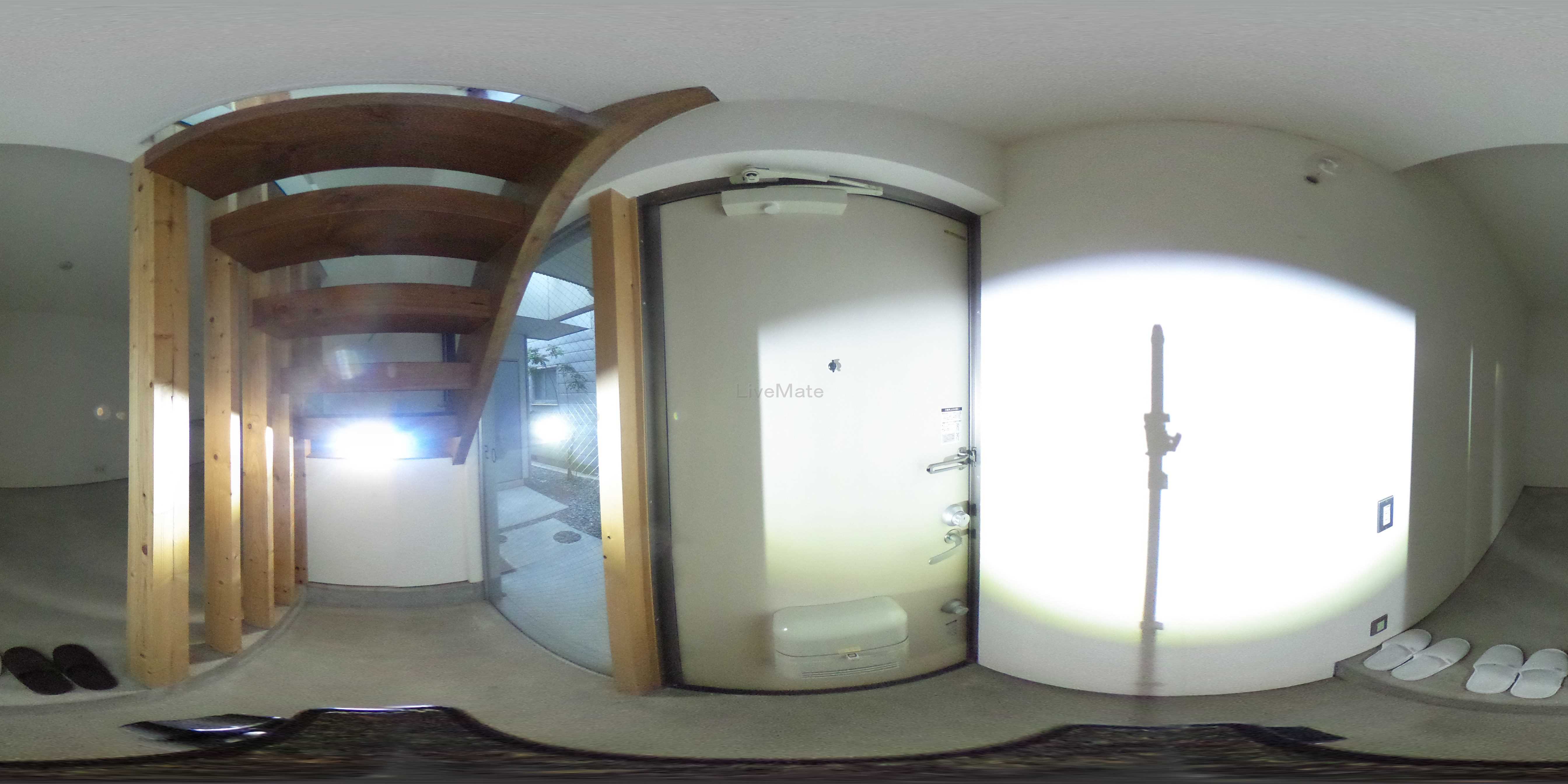 W＆R　APARTMENT０１  玄関