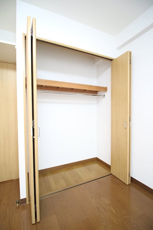 神戸アスタカレッジハイツ 収納