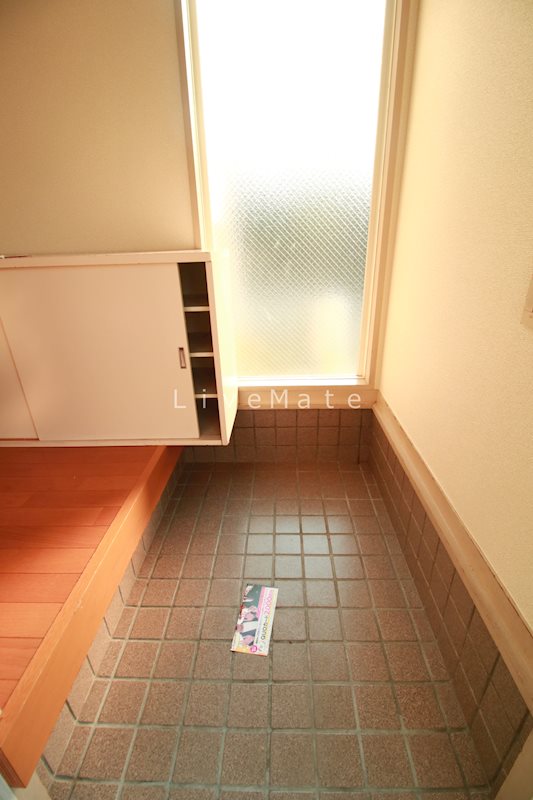 タウンハウス伊川谷  玄関