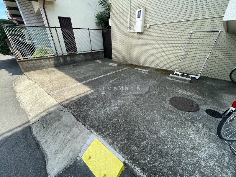 パークヒルズオアシス 駐車場