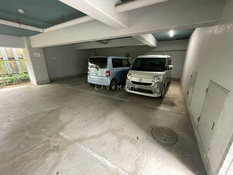 エスポワール明石 駐車場