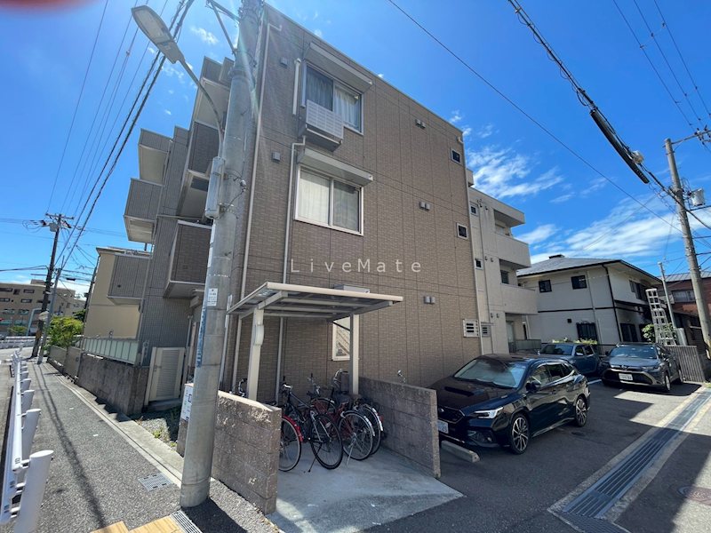 ラ メゾンアンソレイエ板宿 外観