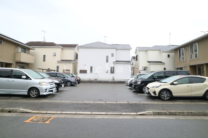 グランアヴァンティ　A棟 駐車場