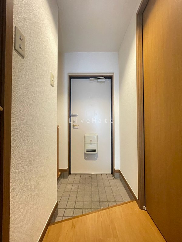 エテルノ・スクウェア弐番館 玄関