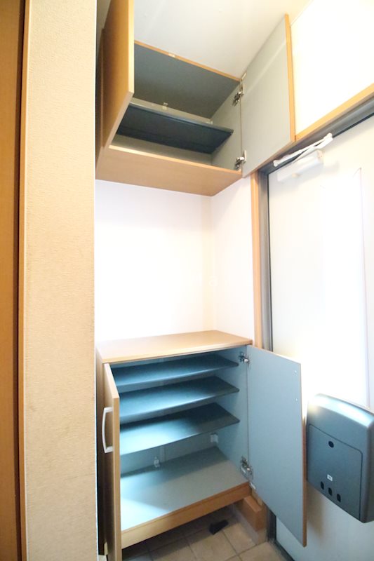 水田地所(株)貸家 A棟 収納