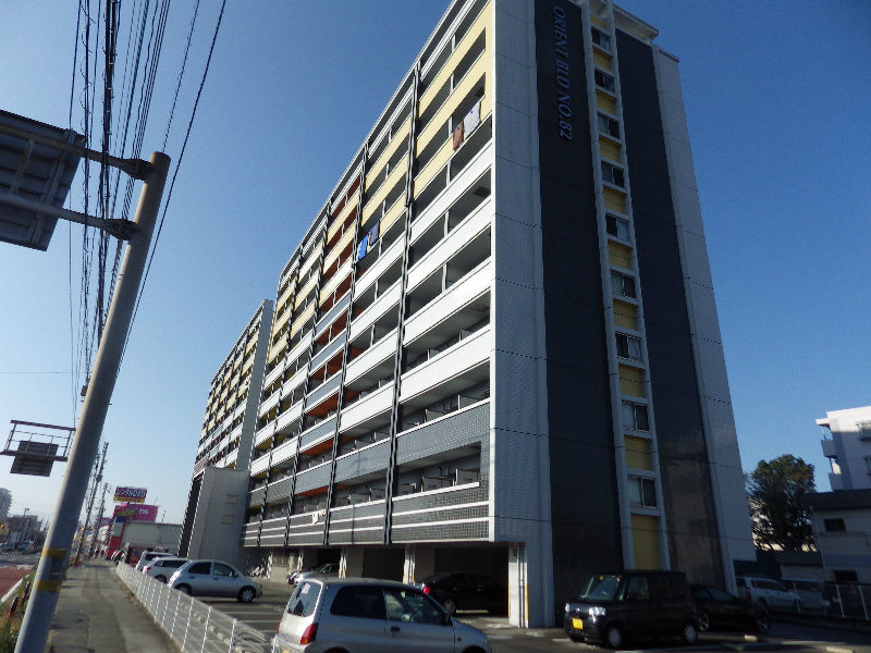 №82ＥＭＰＲＥＳＳ 外観
