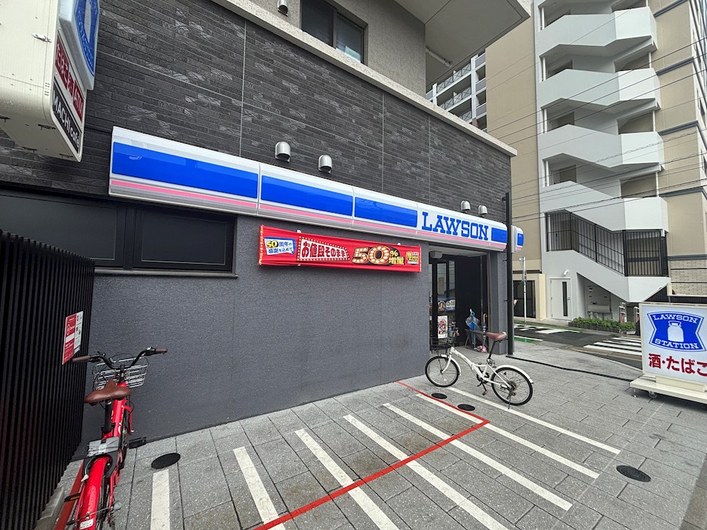 LIBTH薬院PREMIER コンビニ