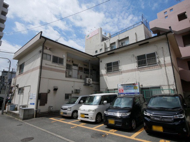 ｱﾌﾟﾘｺｯﾄ渡辺通り 外観