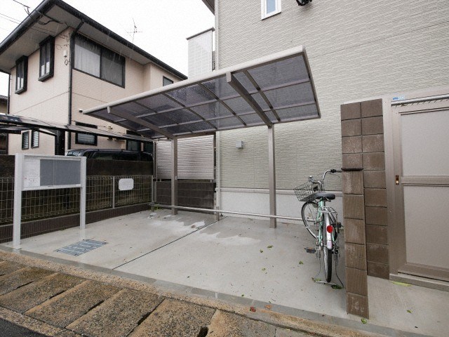 D-room　ATAKA 駐車場