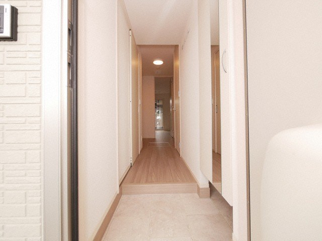 D-room　ATAKA 玄関
