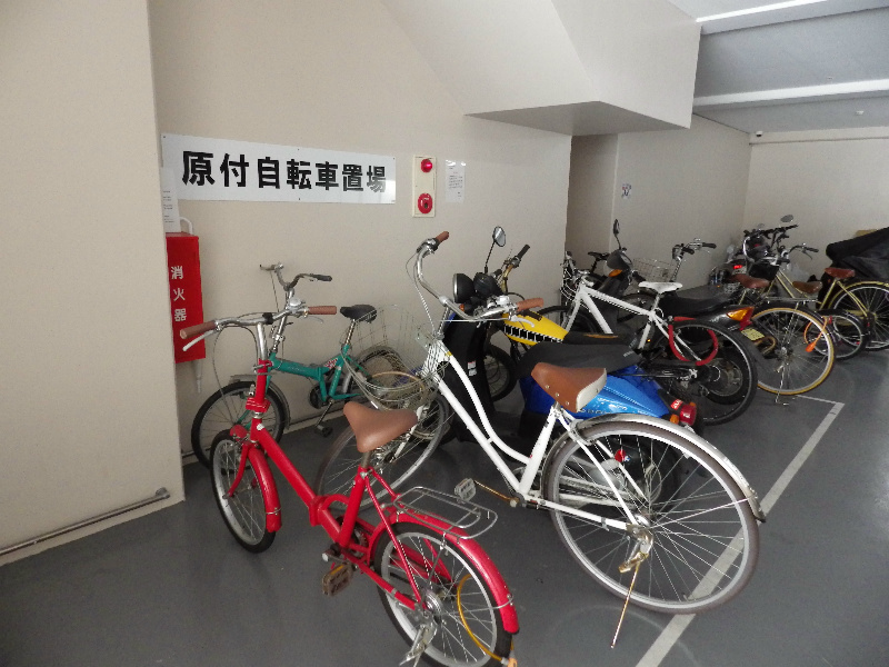 アリビオ百年橋通り 駐車場
