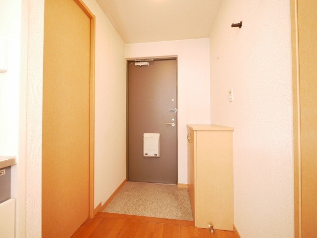 リンデン東薬院 玄関