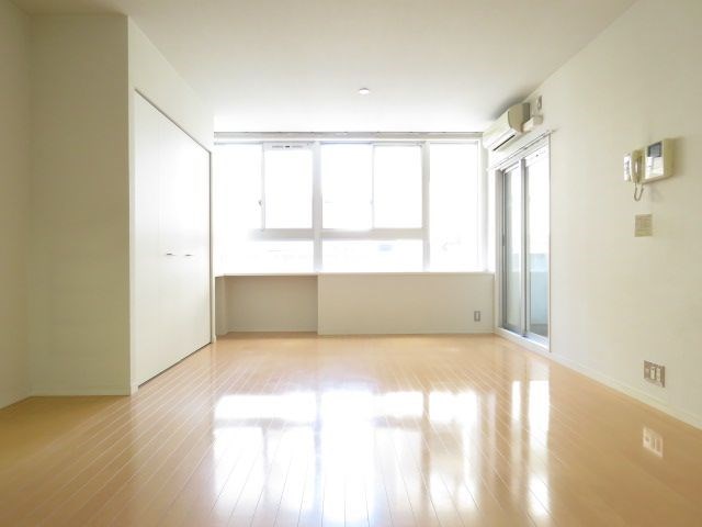 VARI HOUSE ベッドルーム