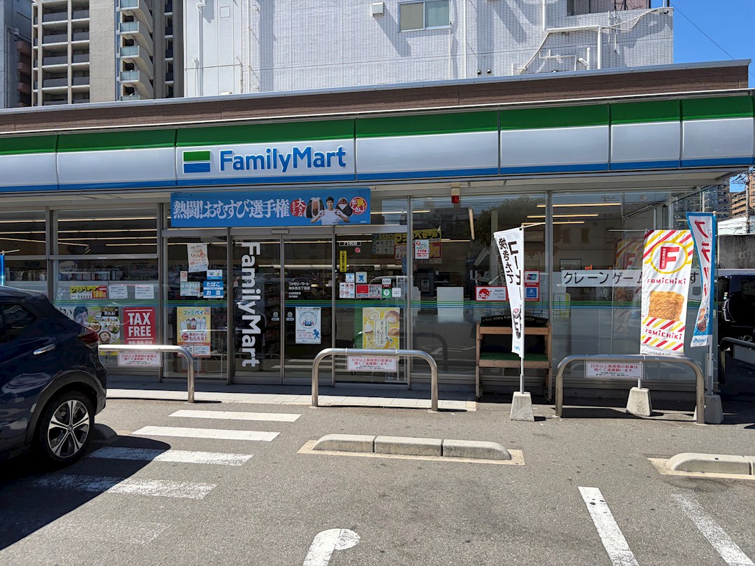 アルティザ博多駅南 コンビニ