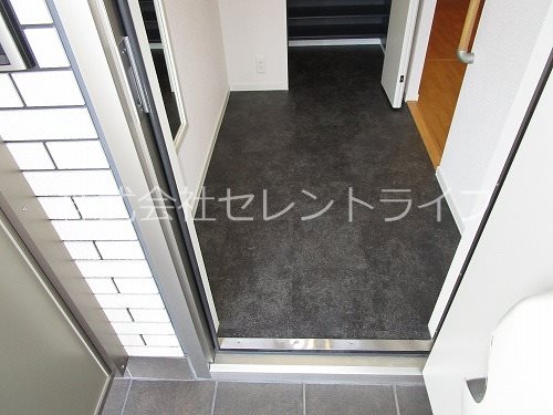 グランメゾン・Tsuki 玄関