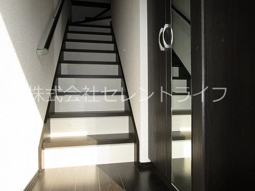 Grand　Field　中高津 玄関