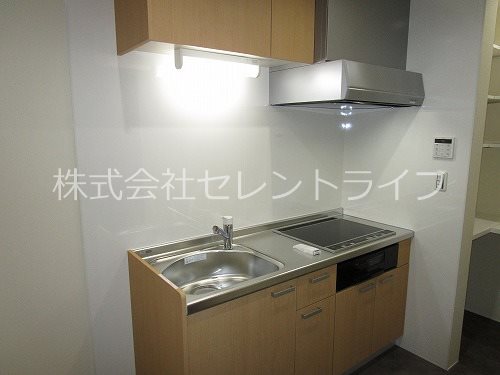 MAROON SQUARE（マルーン スクエア） キッチン