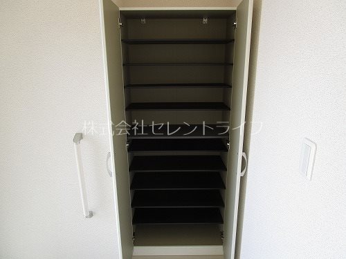 Regulus（レグルス） 玄関