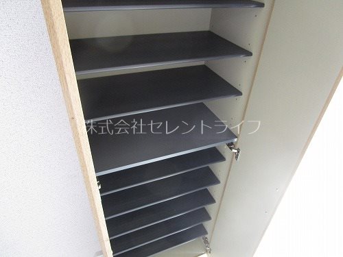 Regulus（レグルス） 玄関