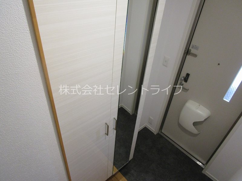 ソレイユ・高野 玄関