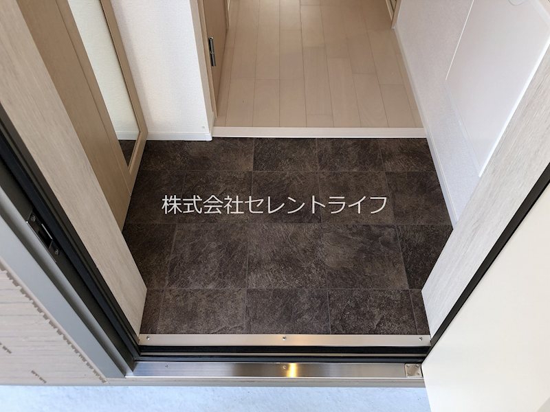 SRLレジデンスⅡ 玄関