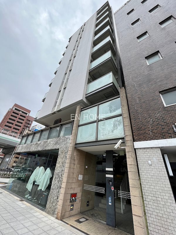 La Douceur湊町 401号室 外観