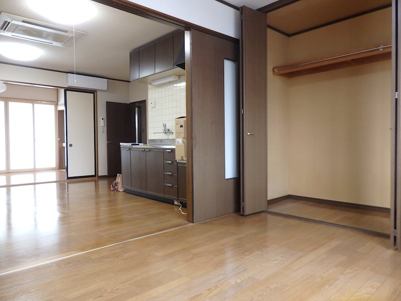 クレセントハウス本町 ベッドルーム