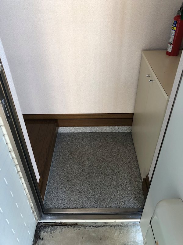 サンパレス松原 玄関