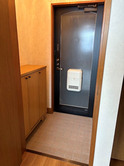 クレセントハウス亀ヶ崎 玄関