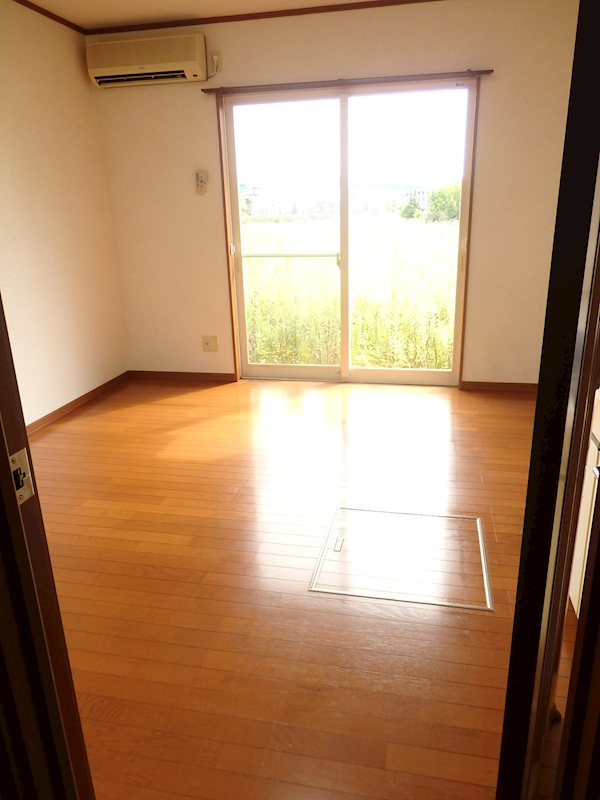 シャトーカスタムネイビーブルーA棟 リビング