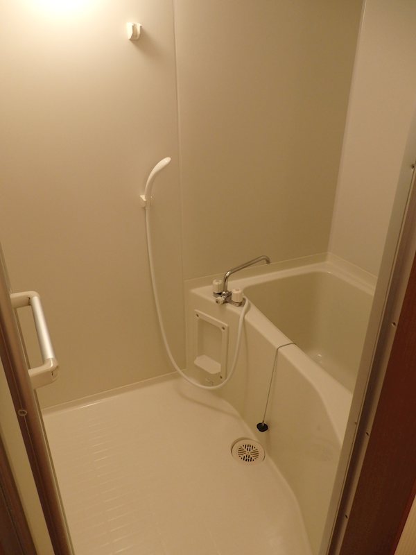 シャトーカスタムネイビーブルーA棟 風呂画像