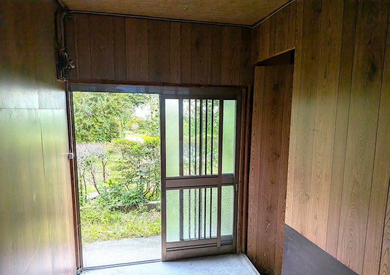 鶴岡市大山二丁目貸家 玄関