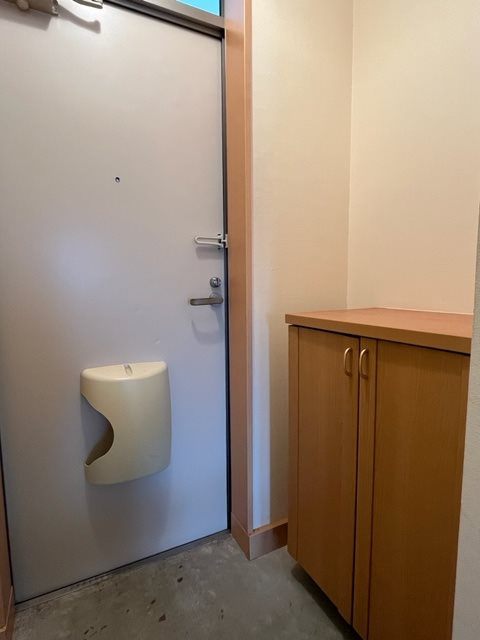 スワンハイツ高見台 玄関