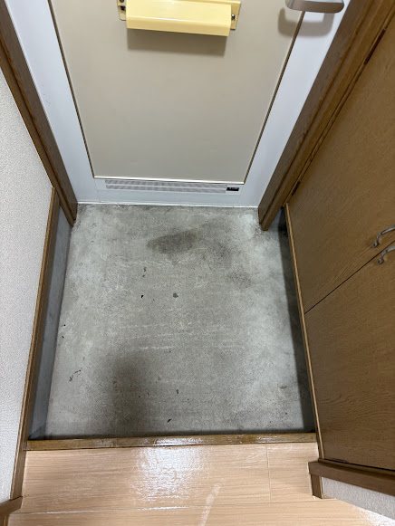 ロイヤルヒルズWakatake 玄関