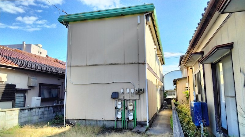 ファミリークローバー 102号室 外観
