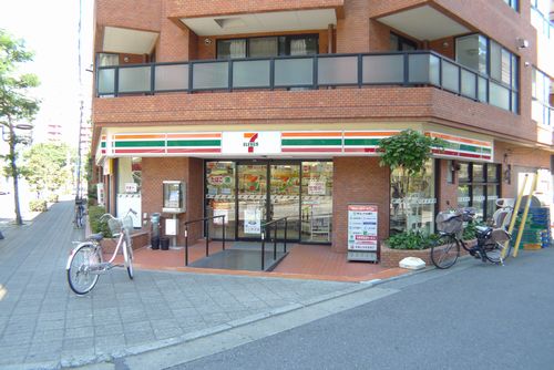 SHM飯塚コーポC コンビニ